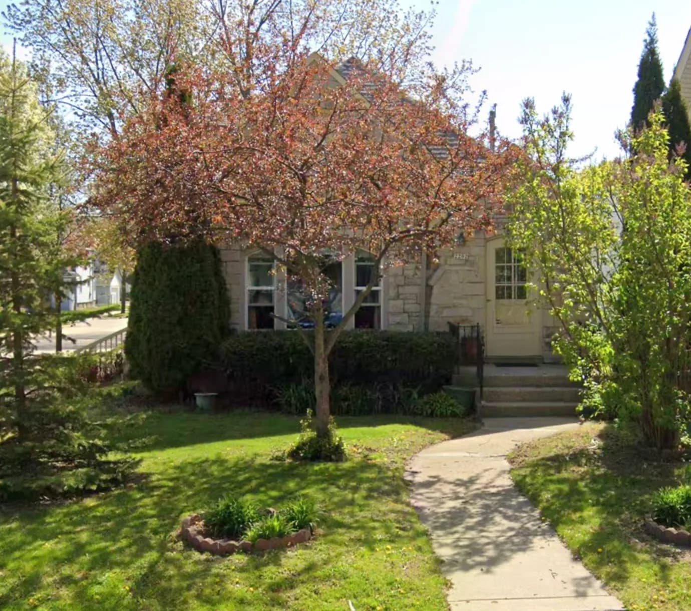 Cash home purchase at 2202 S 70th, Wisconsin: Fast relocation desired